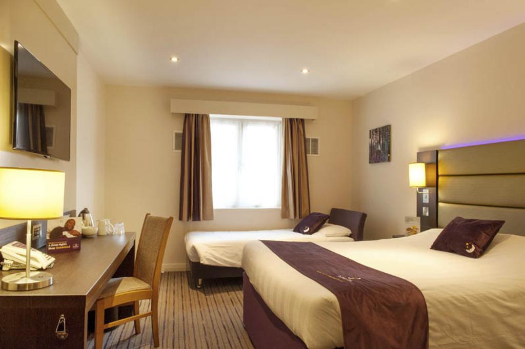 Premier Inn Uttoxeter Eksteriør billede