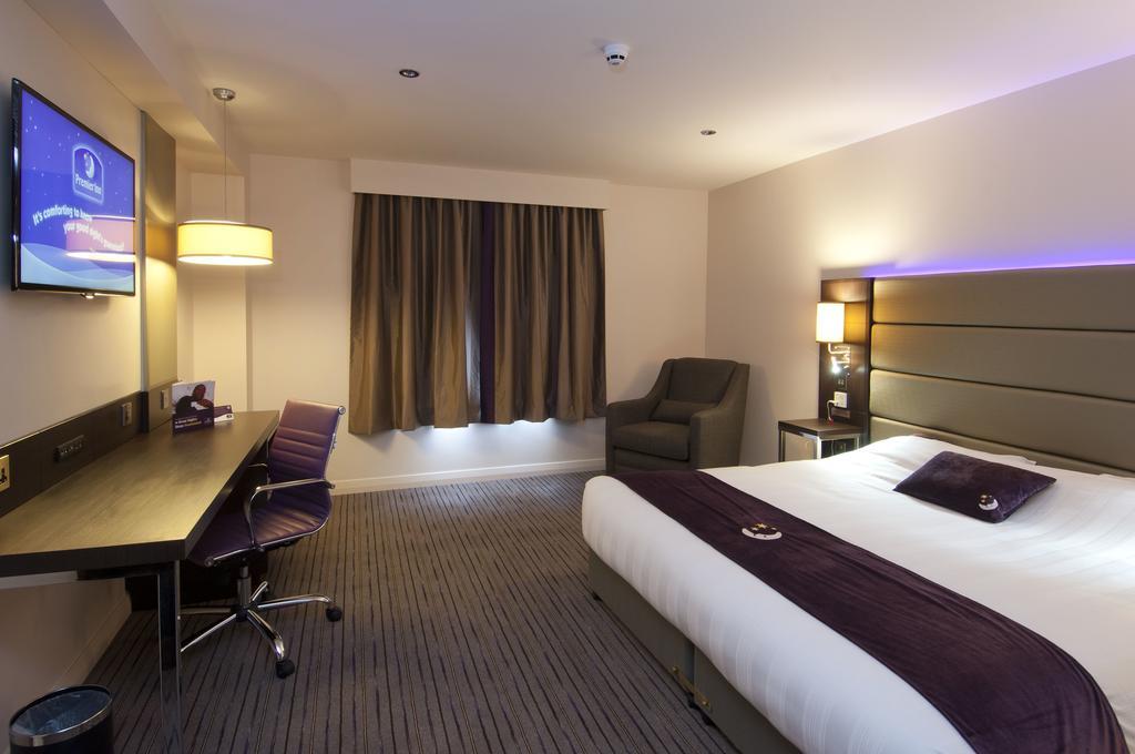 Premier Inn Uttoxeter Eksteriør billede