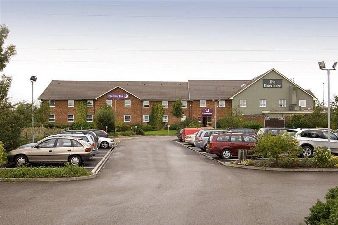 Premier Inn Uttoxeter Eksteriør billede