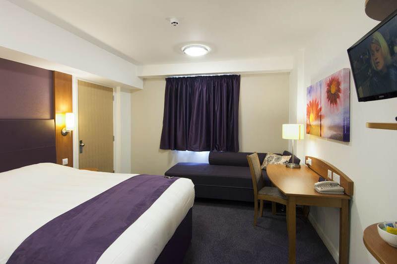 Premier Inn Uttoxeter Eksteriør billede
